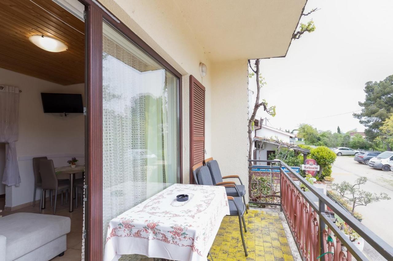 Ines & Hans Tar-Vabriga Exterior photo