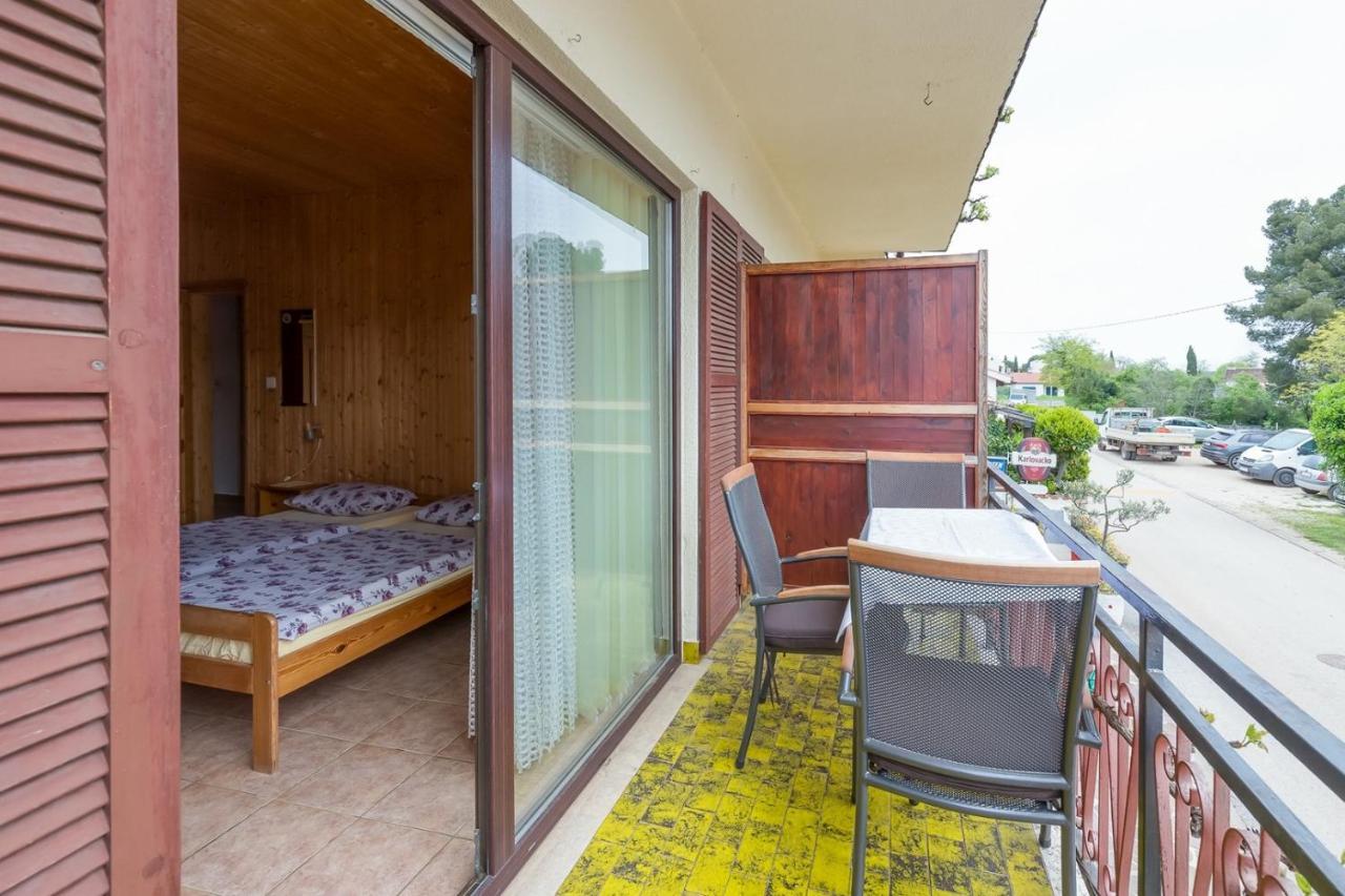 Ines & Hans Tar-Vabriga Exterior photo
